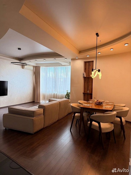 2-к. квартира, 86 м², 7/14 эт.