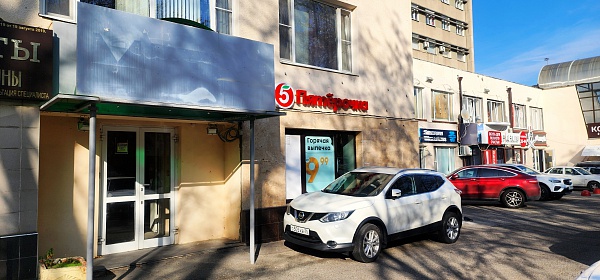 Аренда торгового помещения 470 м² в центре города — ул. Ленина, первая линия